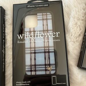blue plaid wildflower phone case